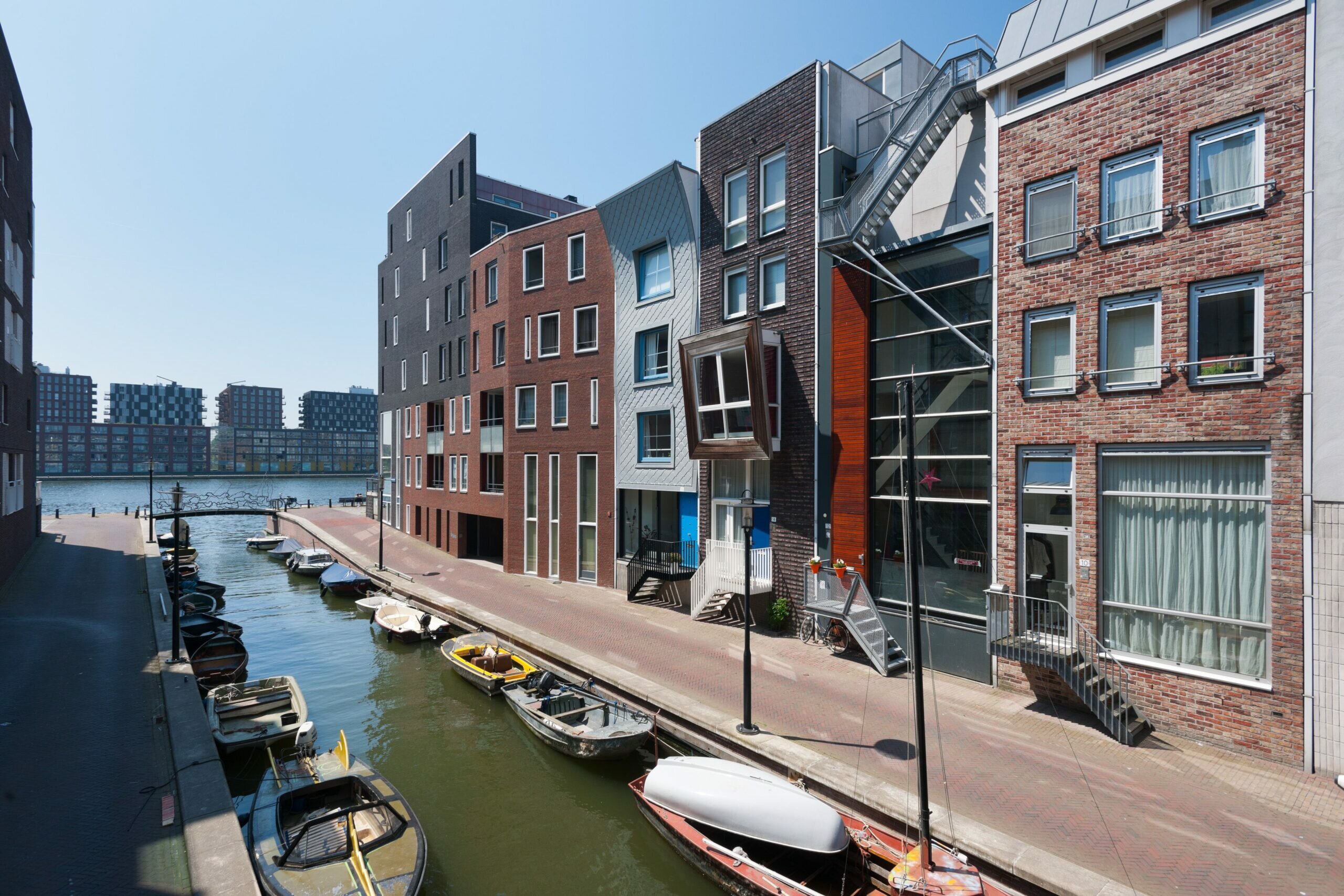 Особенности голландской архитектуры вдоль каналов